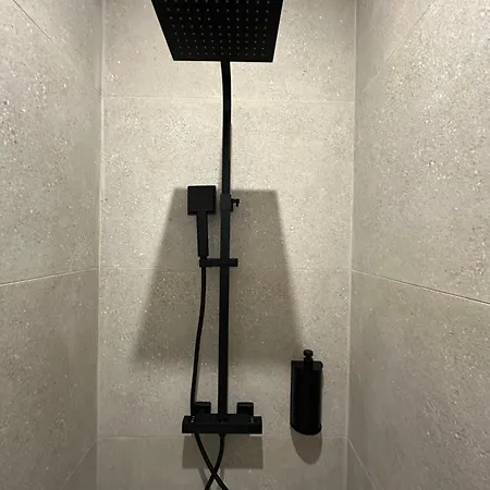 27 Cote Remparts Panzió