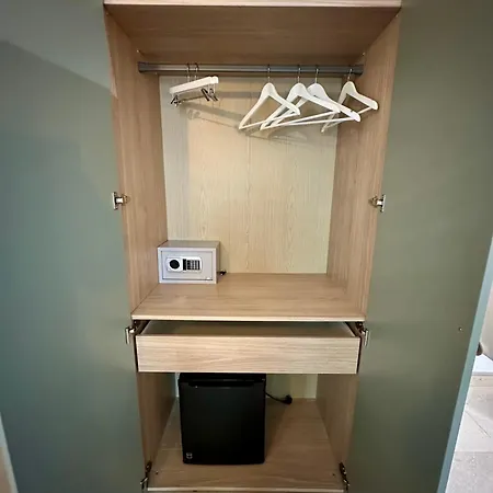 27 Cote Remparts Aigues-Mortes