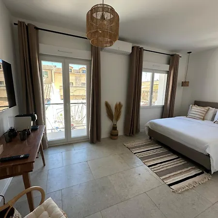 27 Cote Remparts 3* Aigues-Mortes