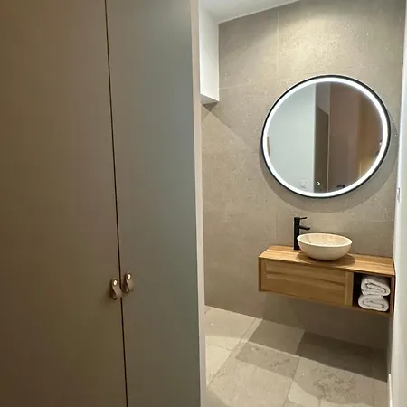27 Cote Remparts فندق مبيت وإفطار 3*