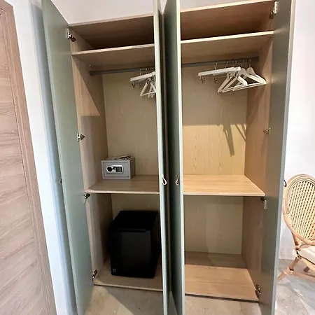 فندق مبيت وإفطار 27 Cote Remparts إج مورت