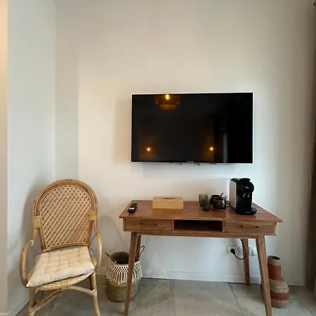 فندق مبيت وإفطار 27 Cote Remparts