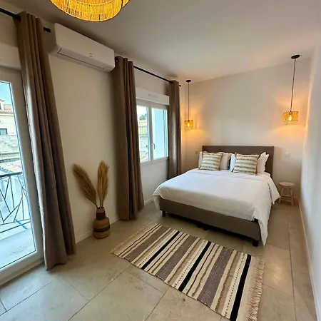 27 Cote Remparts إج مورت