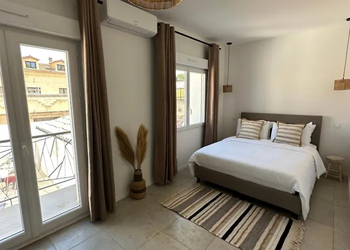 Bed & Breakfast 27 Cote Remparts 3*