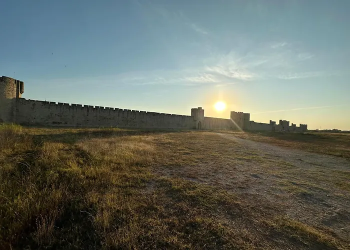 27 Cote Remparts Aigues-Mortes