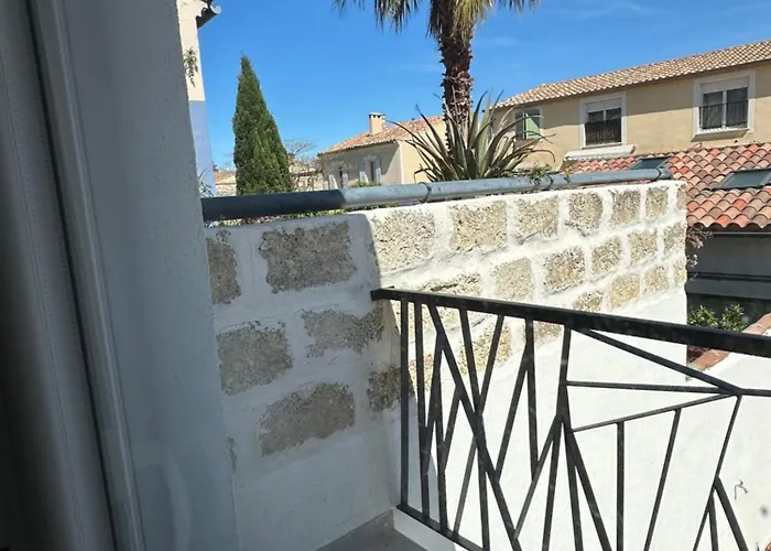 27 Cote Remparts Bed & Breakfast Aigues-Mortes
